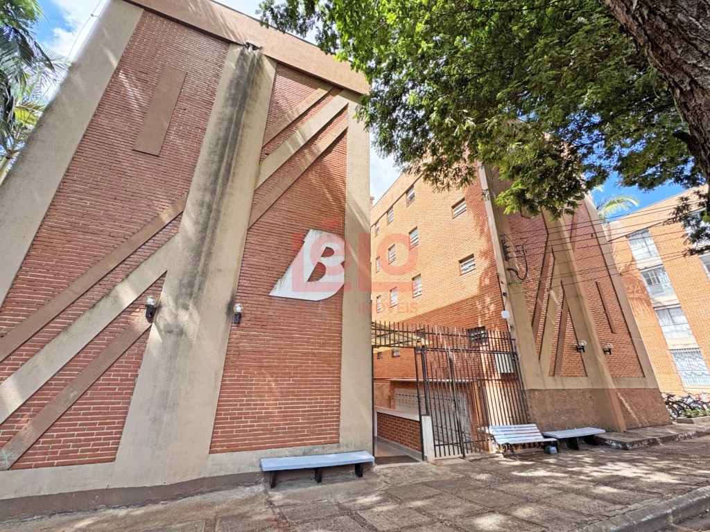 Apartamento para locacao no Zona 07 em Maringa com 80,77m² por R$ 1.400,00