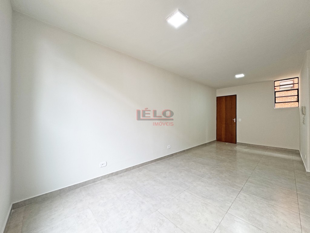 Apartamento para locacao no Zona 07 em Maringa com 80,77m² por R$ 1.300,00