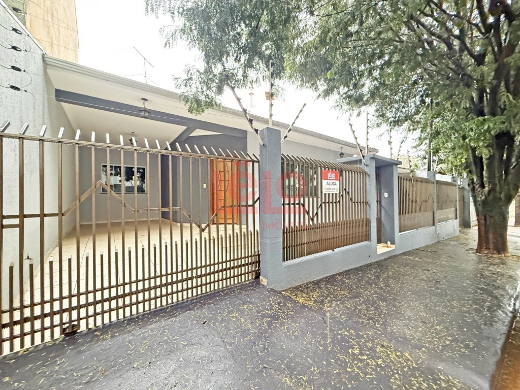 Casa Residencial para locacao no Vila Esperanca em Maringa com 230,02m² por R$ 3.500,00
