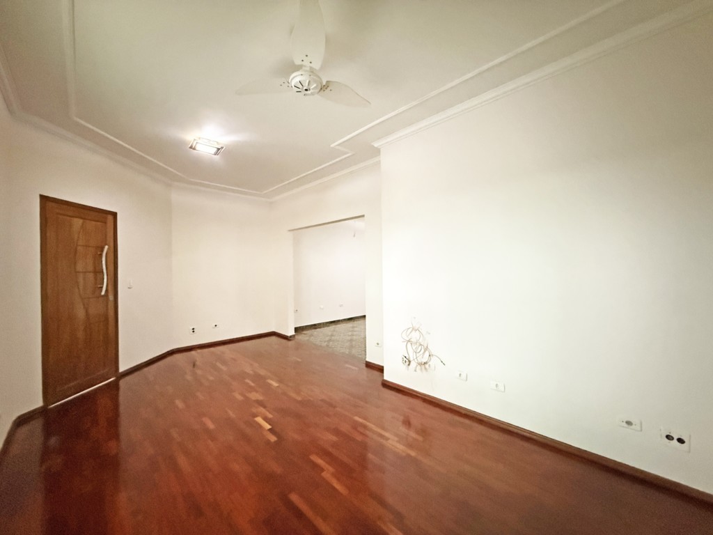 Casa Residencial para locacao no Vila Esperanca em Maringa com 230,02m² por R$ 3.500,00