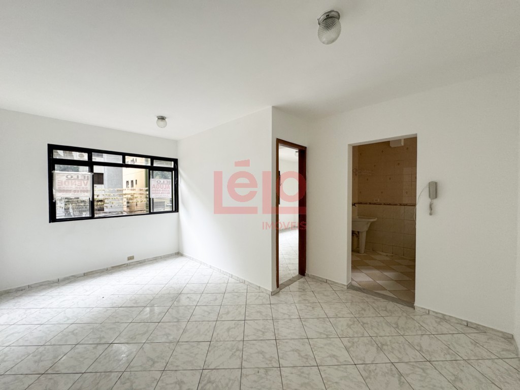 Apartamento para venda no Zona 07 em Maringa com 69,46m² por R$ 170.000,00