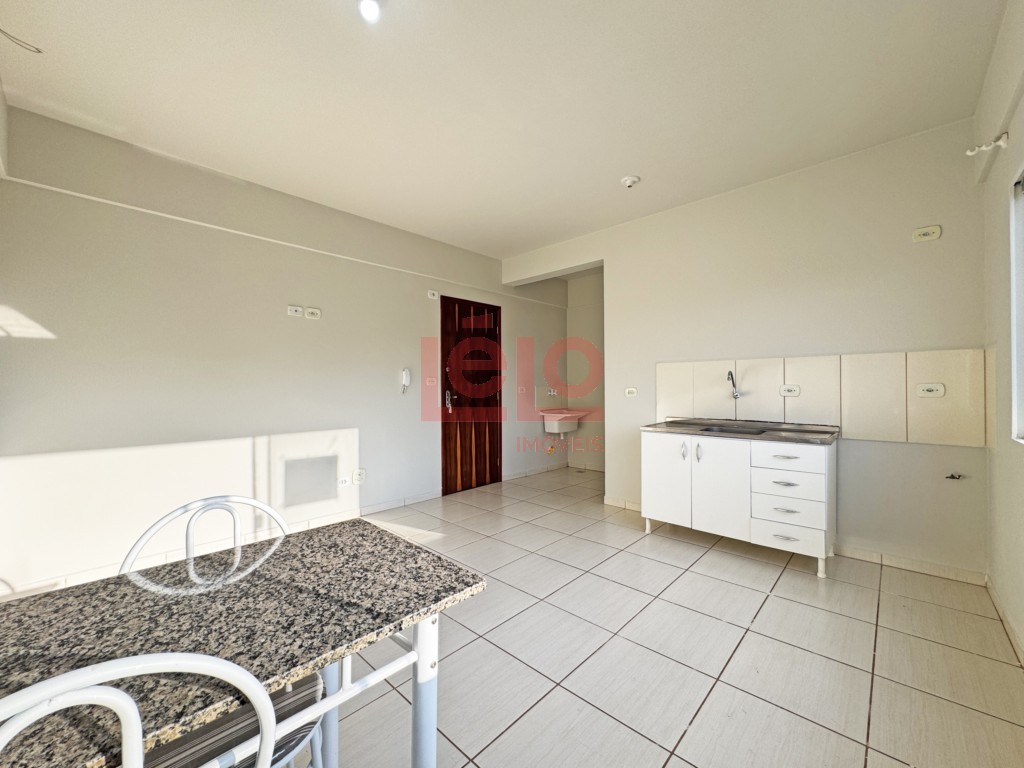 Apartamento para locacao no Zona 07 _ Vila Esperanca em Maringa com 30m² por R$ 1.000,00