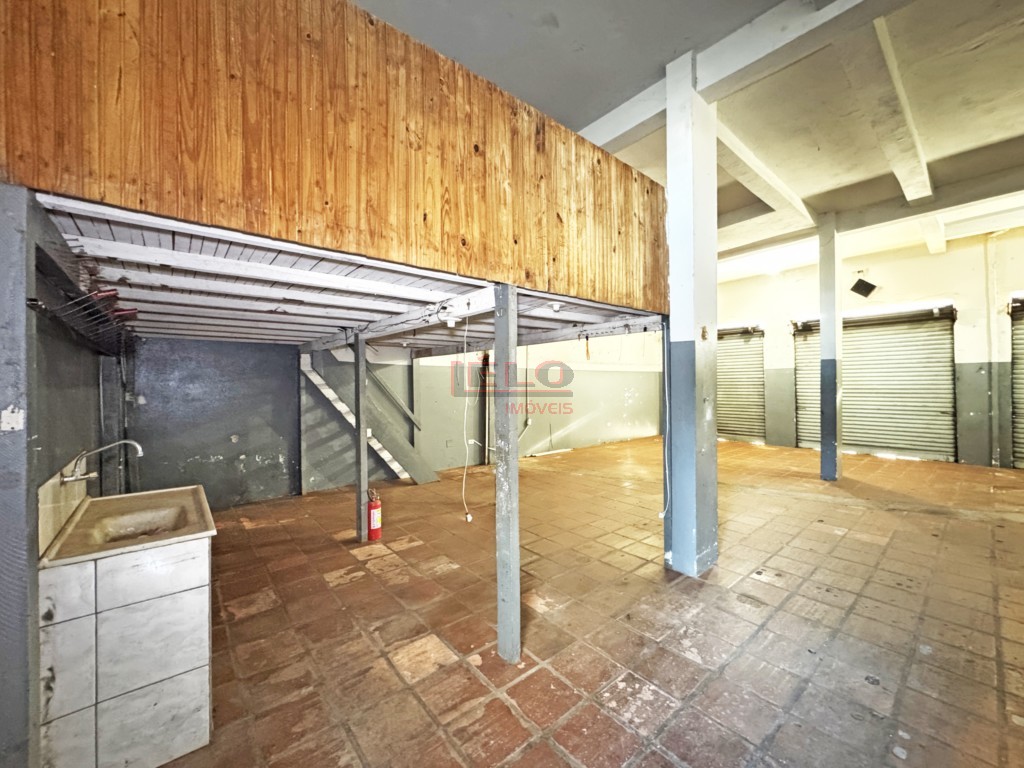 Salão para locacao no Vila Esperanca em Maringa com 92,48m² por R$ 2.000,00