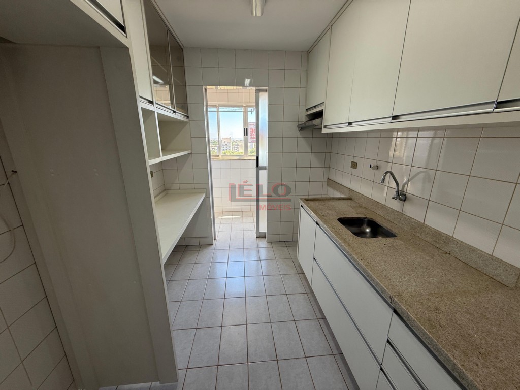 Apartamento para venda no Zona 07 em Maringa com 92m² por R$ 280.000,00