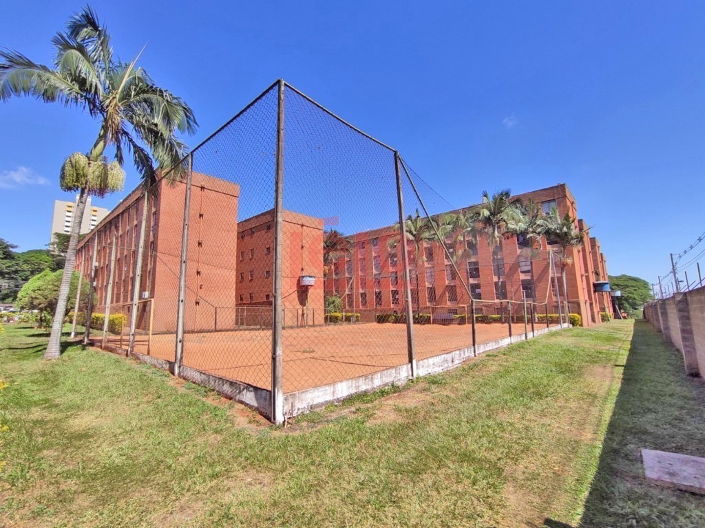 Apartamento para locacao no Zona 07 em Maringa com 80,77m² por R$ 1.100,00