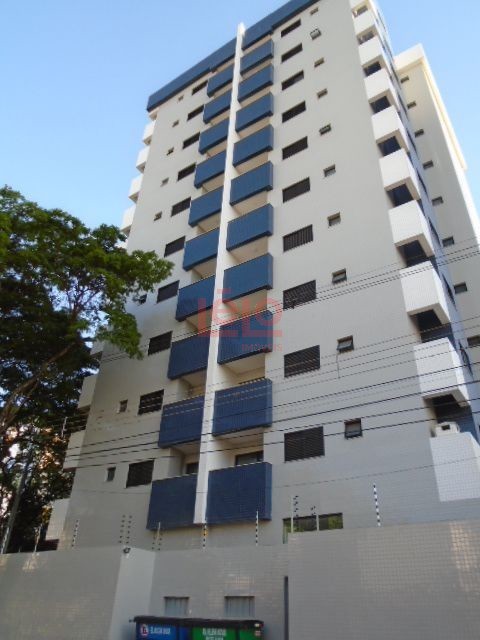 Apartamento para locacao no Zona 07 em Maringa com 90m² por R$ 1.800,00
