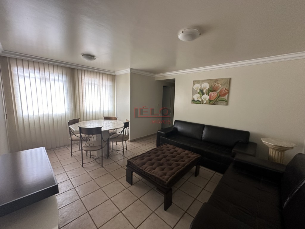 Apartamento para locacao no Zona 07 em Maringa com 105,65m² por R$ 1.800,00
