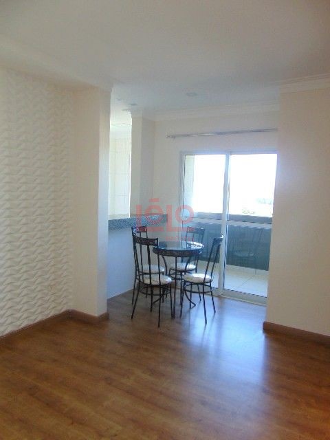 Apartamento para locacao no Zona 07 em Maringa com 105,57m² por R$ 1.800,00