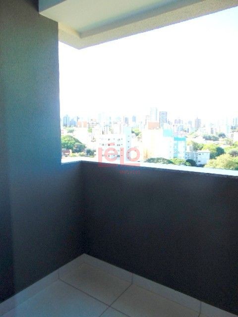 Apartamento para locacao no Zona 07 em Maringa com 105,57m² por R$ 1.800,00