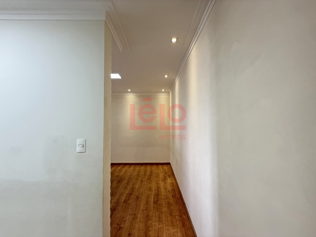 Apartamento para locacao no Zona 07 em Maringa com 105,57m² por R$ 1.800,00