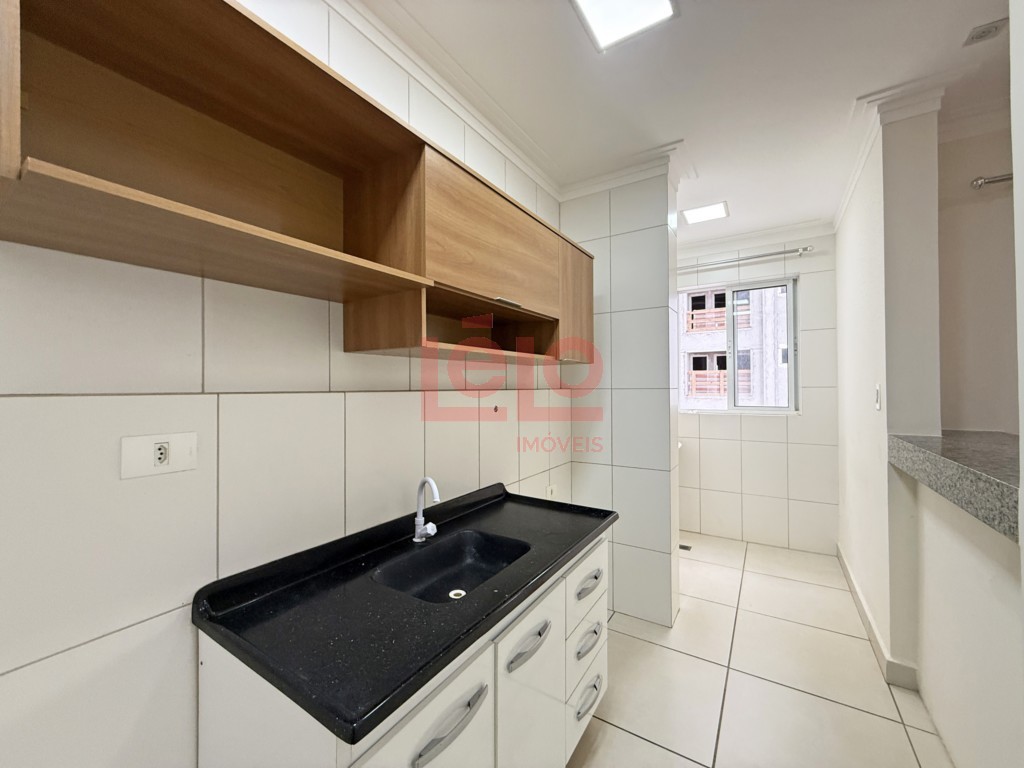 Apartamento para locacao no Zona 07 em Maringa com 105,57m² por R$ 1.800,00