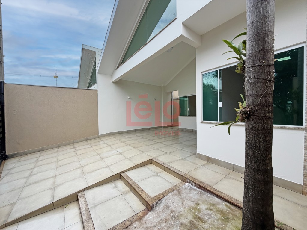 Casa Residencial para locacao no Jardim Monte Rei em Maringa com 159,9m² por R$ 2.700,00