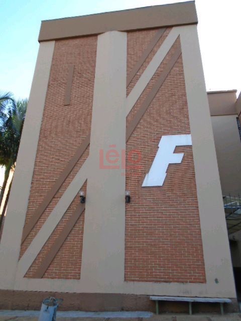 Apartamento para locacao no Zona 07 em Maringa com 80,77m² por R$ 1.200,00