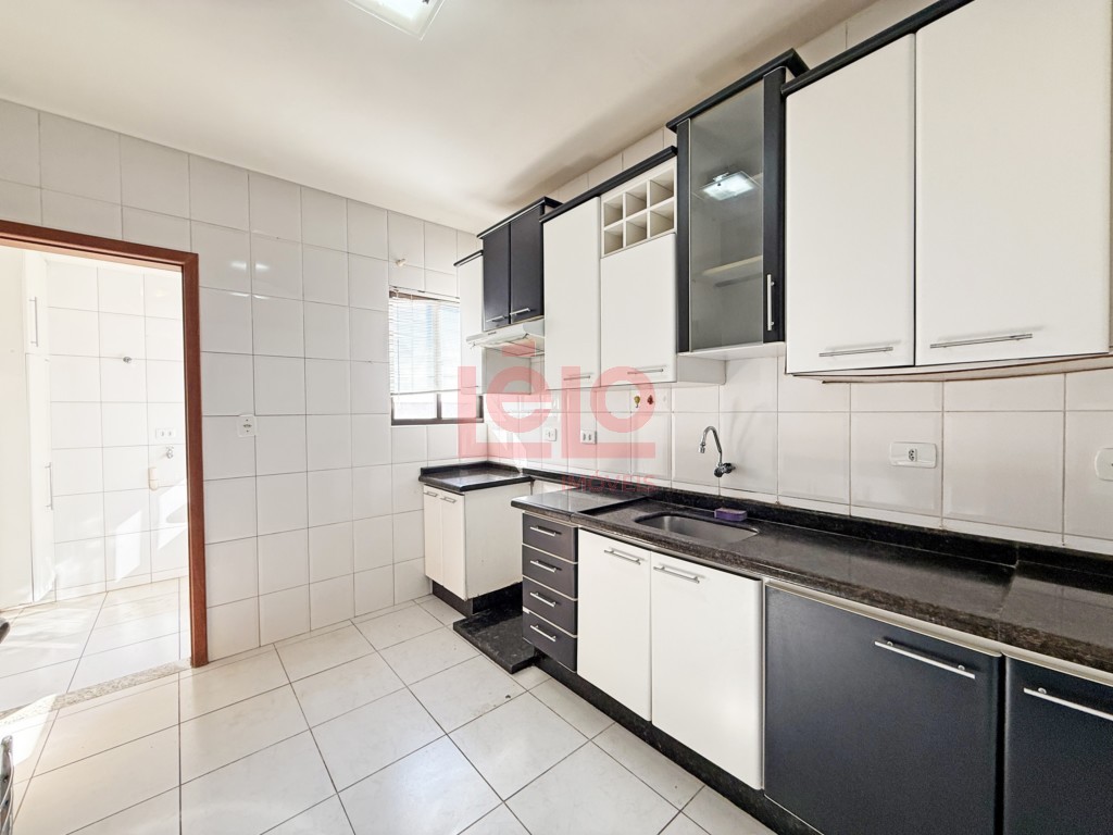 Apartamento para locacao no Zona 07 em Maringa com 130,31m² por R$ 3.000,00