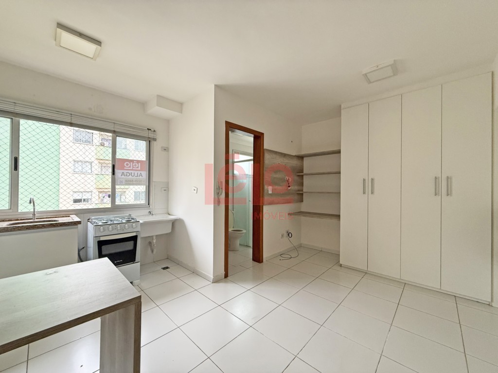 Apartamento para locacao no Zona 07 em Maringa com 45,86m² por R$ 1.150,00