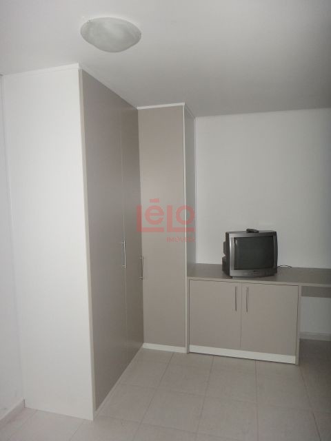 Apartamento para locacao no Zona 07 em Maringa com 30m² por R$ 1.200,00