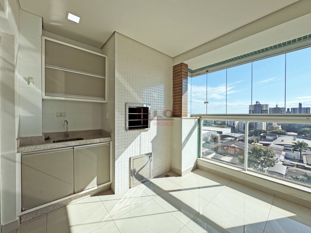 Apartamento para locacao no Novo Centro em Maringa com 154m² por R$ 3.700,00