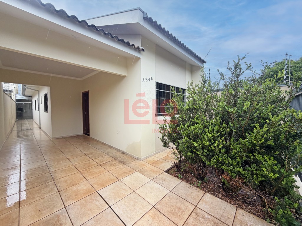 Casa Residencial para locacao no Jardim Brasil em Maringa com 99,98m² por R$ 2.100,00