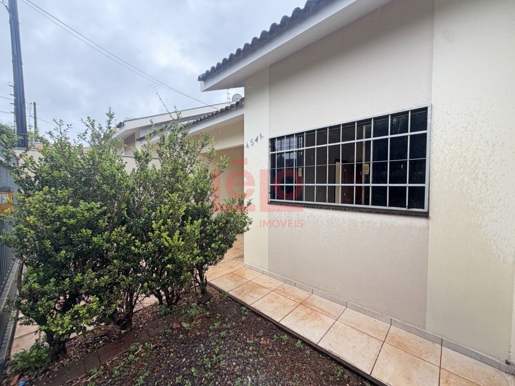 Casa Residencial para locacao no Jardim Brasil em Maringa com 99,98m² por R$ 2.100,00