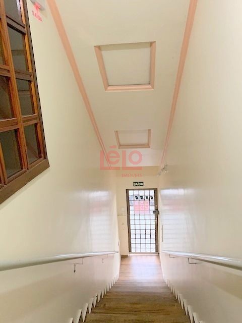 Apto Sobreloja para locacao no Zona 07 em Maringa com 110m² por R$ 3.800,00