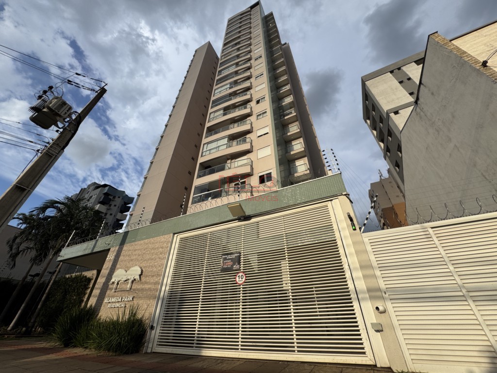 Apartamento para venda no Zona 03 em Maringa com 193m² por R$ 990.000,00