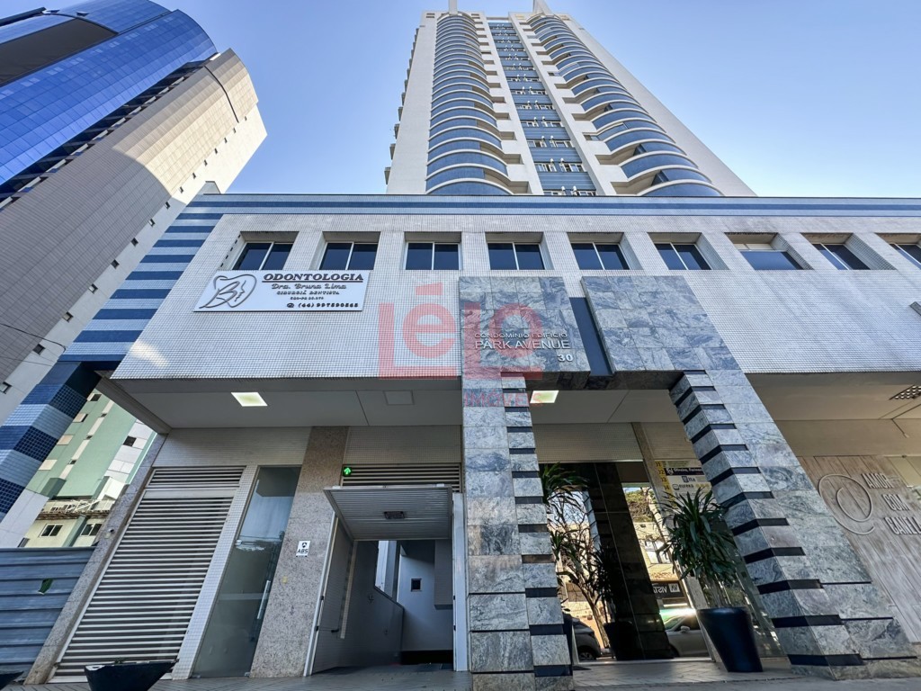 Apartamento para locacao no Novo Centro em Maringa com 88,82m² por R$ 2.500,00