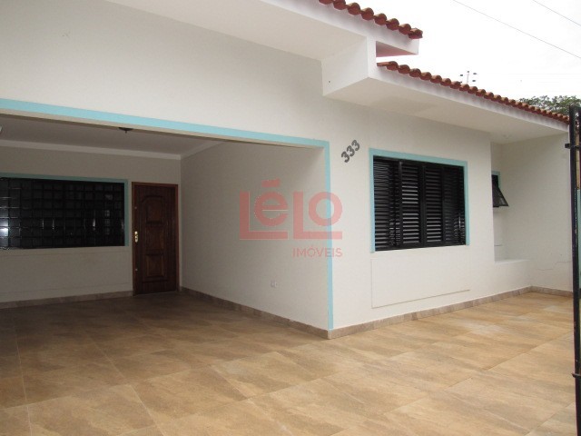 Casa Residencial para locacao no Parque Res Cidade Nova em Maringa com 116,57m² por R$ 2.400,00