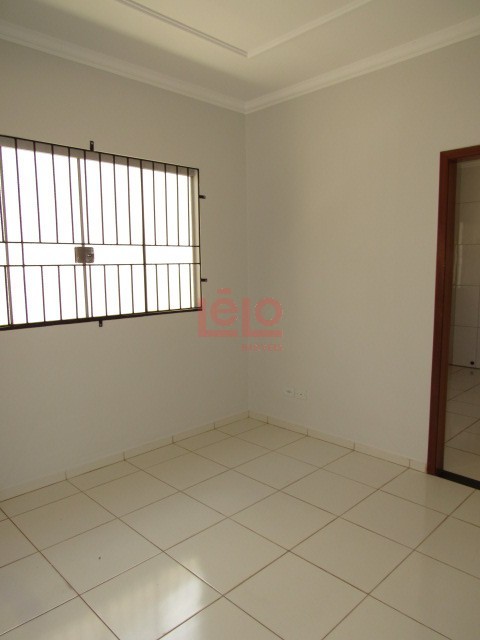 Casa Residencial para locacao no Jardim Diamante em Maringa com 99,94m² por R$ 1.900,00