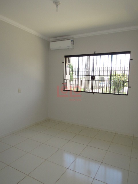 Casa Residencial para locacao no Jardim Diamante em Maringa com 99,94m² por R$ 1.900,00