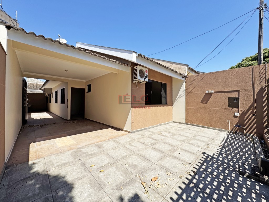 Casa Residencial para locacao no Jardim Santa Helena em Maringa com 99m² por R$ 2.000,00