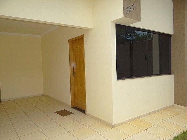 Casa Residencial para venda e locacao no Jardim Imperial II em Maringa com 102,47m² por R$ 440.000,00 (venda) ou R$ 2.200,00 (locação)