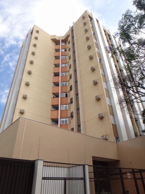 Apartamento para locacao no Zona 03 em Maringa com 123m² por R$ 2.300,00