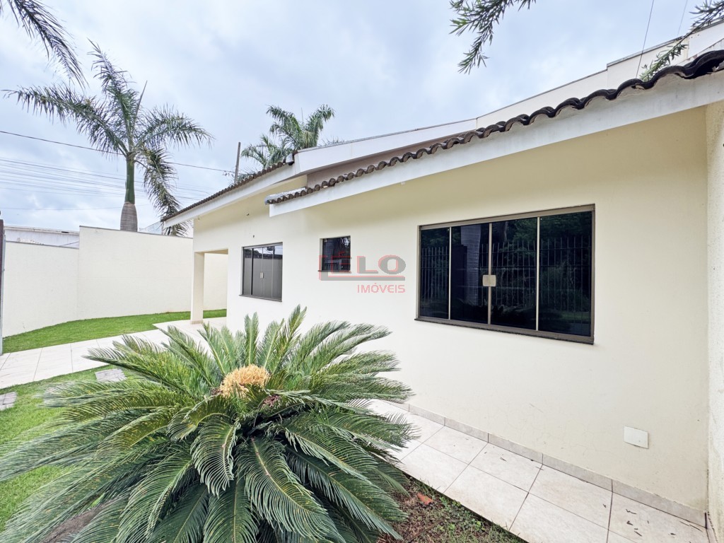 Casa Residencial para locacao no Jardim Monte Rei em Maringa com 99,67m² por R$ 2.400,00