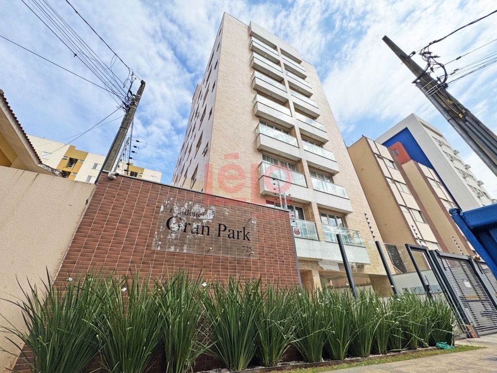 Apartamento para locacao no Zona 07 em Maringa com 118,89m² por R$ 2.300,00