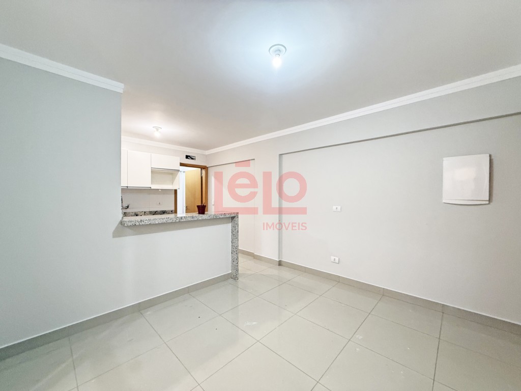 Apartamento para locacao no Zona 07 em Maringa com 118,89m² por R$ 2.100,00