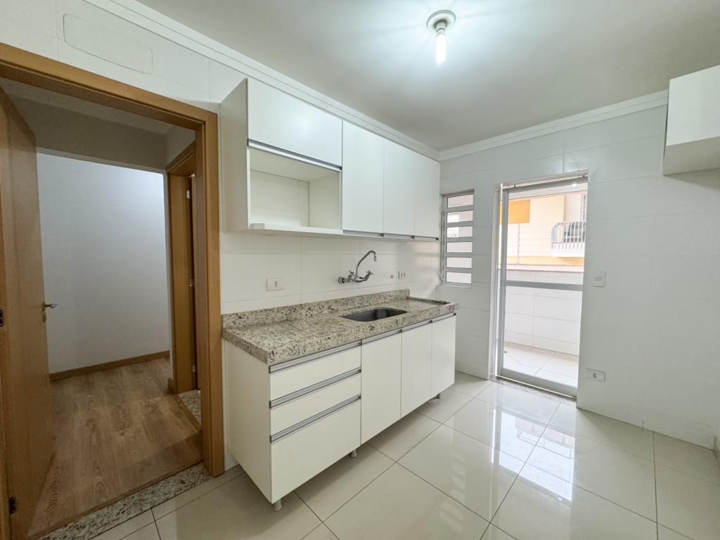 Apartamento para alugar em Zona 07, Maringá — Portal Chave Fácil