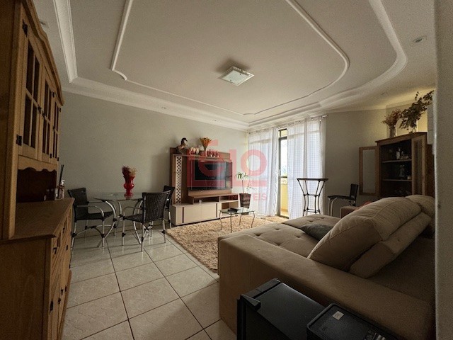 Apartamento para locacao no Zona 03 em Maringa com 141,14m² por R$ 2.100,00