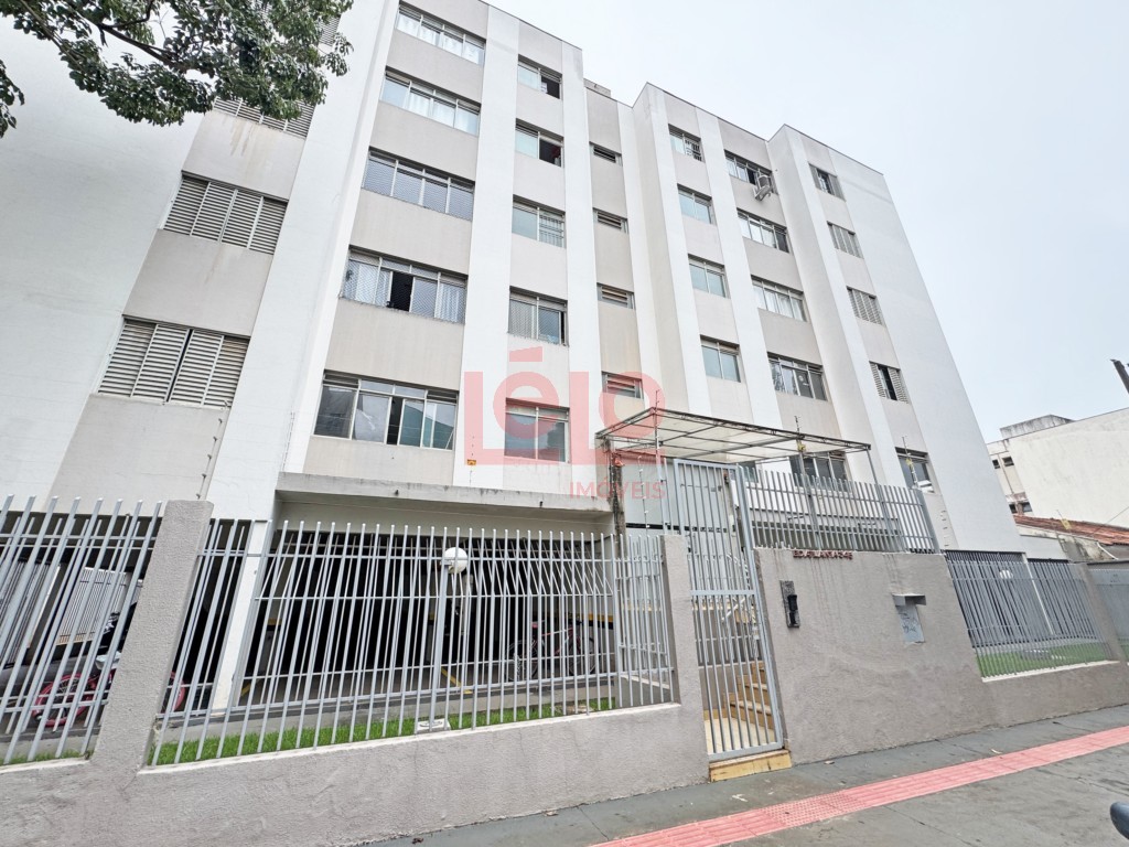 Apartamento para locacao no Zona 07 em Maringa com 99,12m² por R$ 1.500,00
