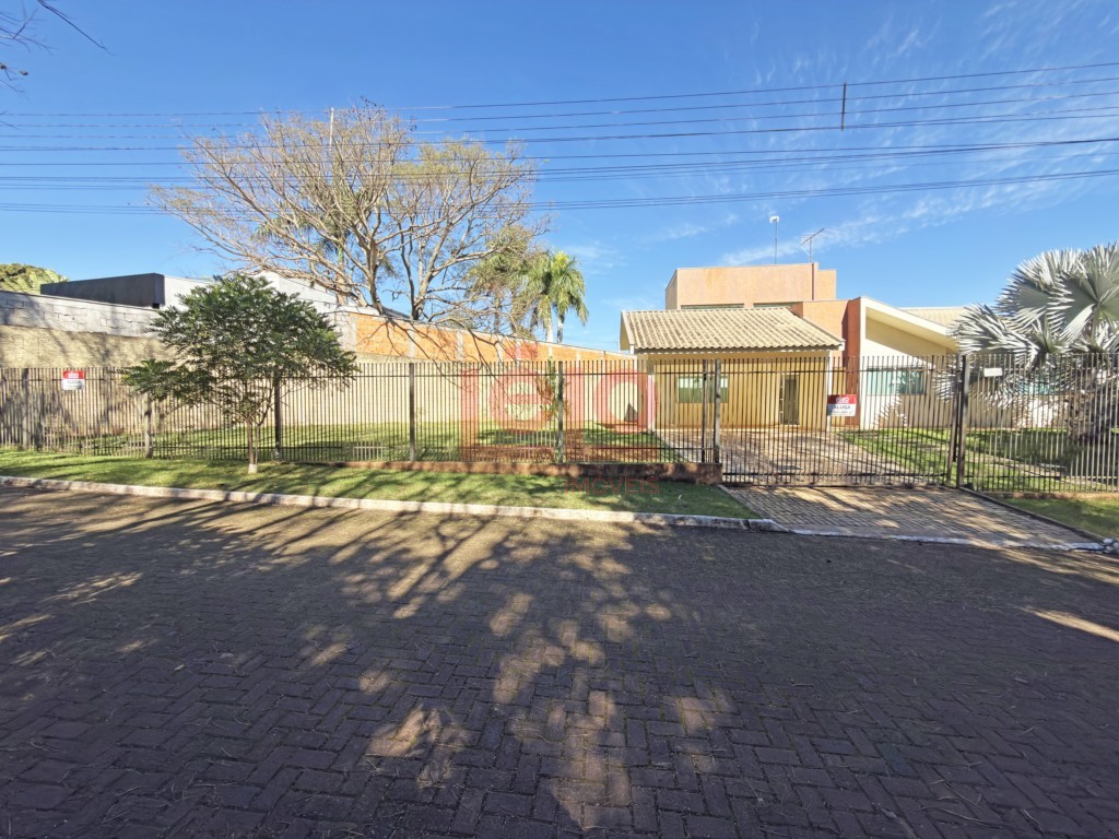 Casa em Condominio para locacao no Parque Industrial 200 em Maringa com 200m² por R$ 3.800,00