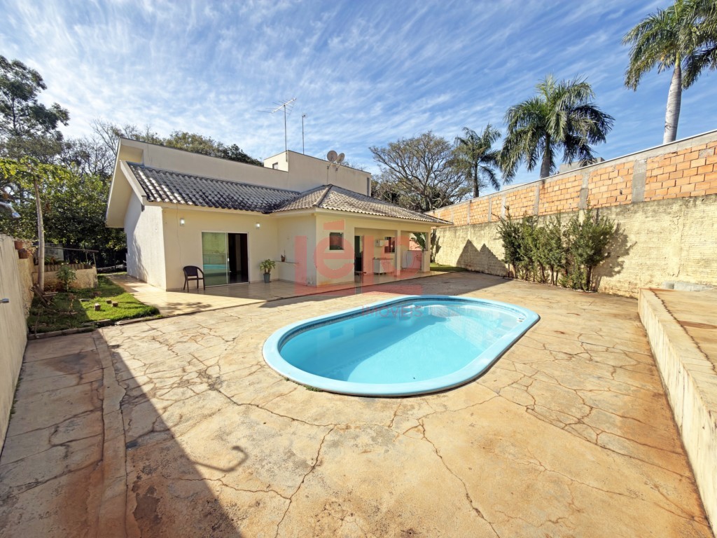 Casa em Condominio para locacao no Parque Industrial 200 em Maringa com 200m² por R$ 3.800,00