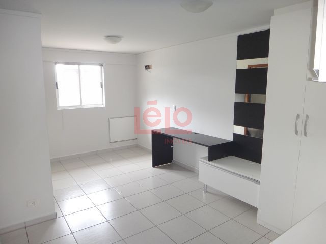 Apartamento para venda no Zona 07 em Maringa com 33,15m² por R$ 185.000,00