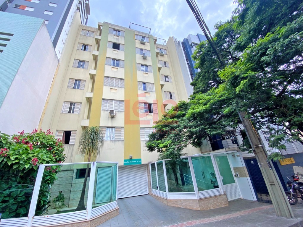 Apartamento para locacao no Zona 07 em Maringa com 139,16m² por R$ 1.600,00