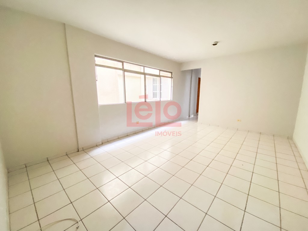 Apartamento para locacao no Zona 07 em Maringa com 139,16m² por R$ 1.600,00