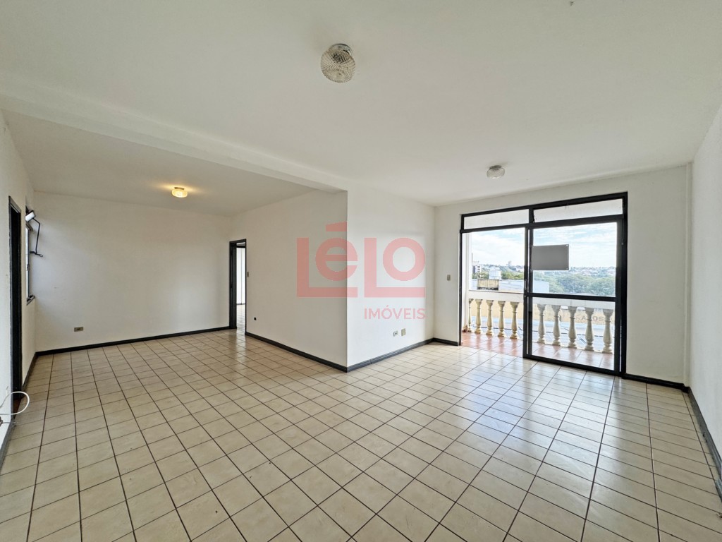 Apartamento para locacao no Zona 07 em Maringa com 155m² por R$ 2.100,00