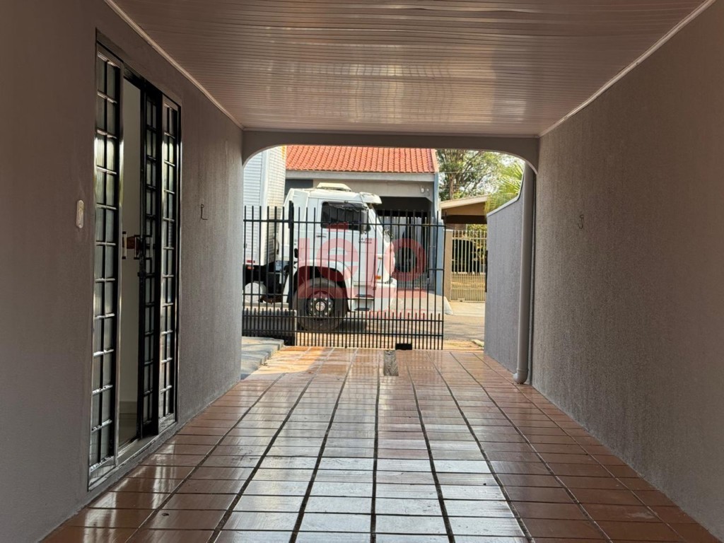 Casa Residencial para locacao no Conj Res Ney Braga em Maringa com 86m² por R$ 1.650,00