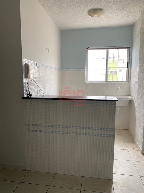 Apartamento para locacao no Zona 07 em Maringa com 52,47m² por R$ 1.000,00