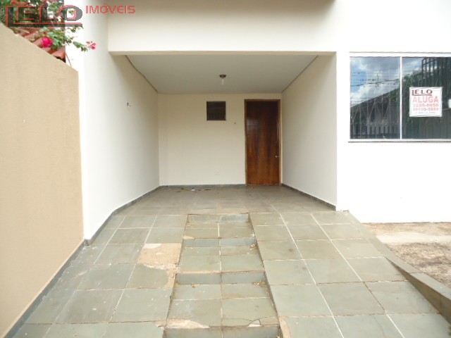 Sobrado em Condomínio para locacao no Vila Esperanca em Maringa com 121,68m² por R$ 2.000,00
