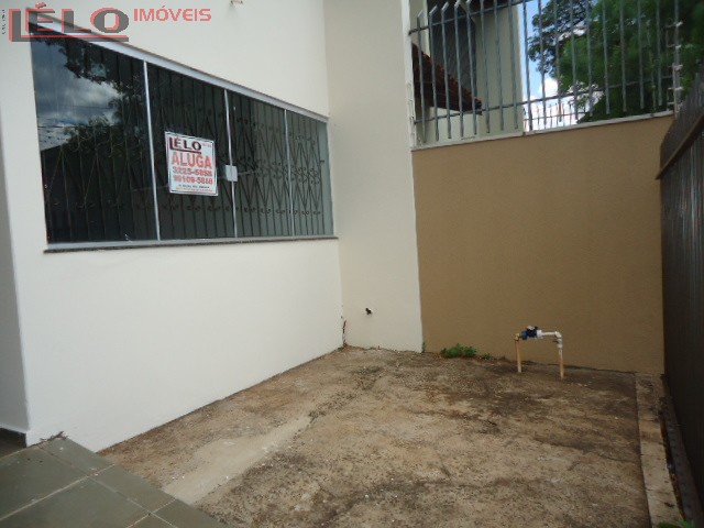 Sobrado em Condomínio para locacao no Vila Esperanca em Maringa com 121,68m² por R$ 2.000,00