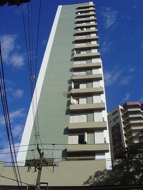 Apartamento para locacao no Zona 01 em Maringa com 105m² por R$ 1.700,00