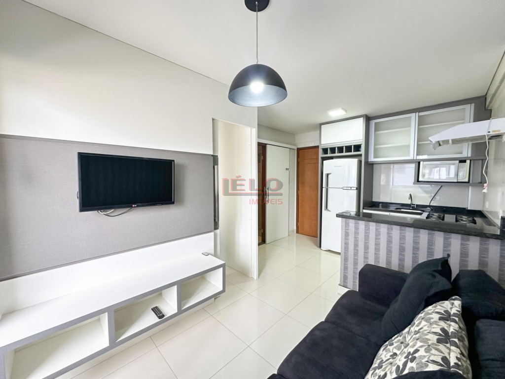 Apartamento para locacao no Zona 07 em Maringa com 42m² por R$ 1.700,00